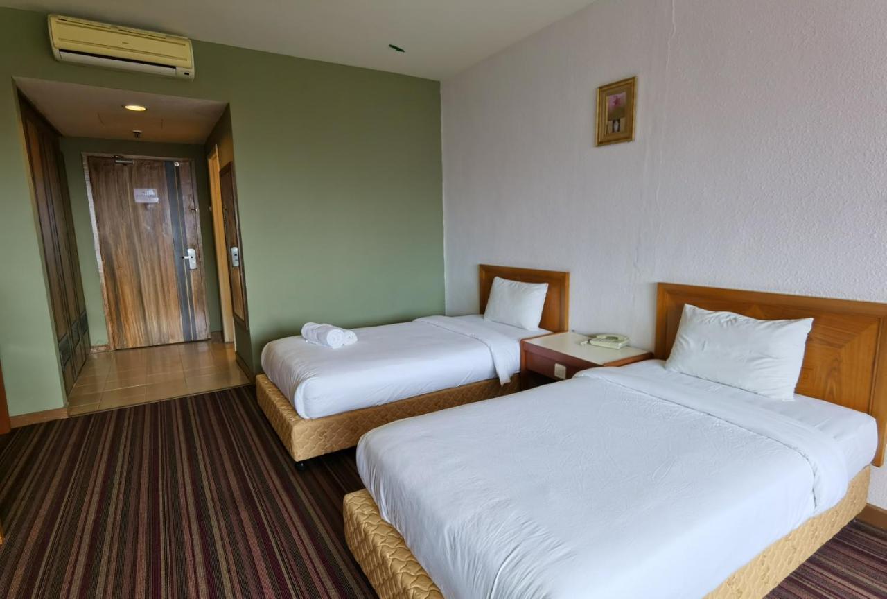 Folkmeldrum Hotel Johor Bahru Zewnętrze zdjęcie