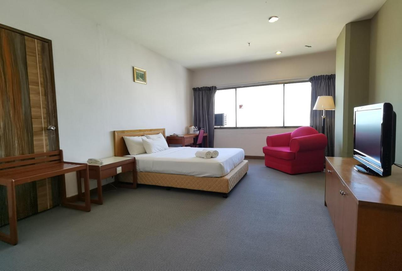 Folkmeldrum Hotel Johor Bahru Zewnętrze zdjęcie