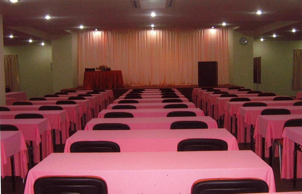 Folkmeldrum Hotel Johor Bahru Zewnętrze zdjęcie